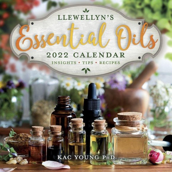 Llewellyn's 2022 Essential Oils Calendar - Picture 5 of 5